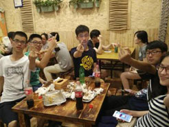 黄潭镇烧烤加盟,学烧烤技术,开烧烤店多少钱疯狂烤翅加盟